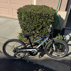 🚴‍♂️ Specialized Hotrock Kids Bike - Needs Chains and Tires
