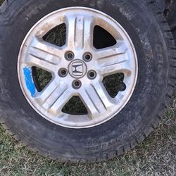 HONDA PILOT TIRES AND RIMS IN NEW CONDITION, 16" 