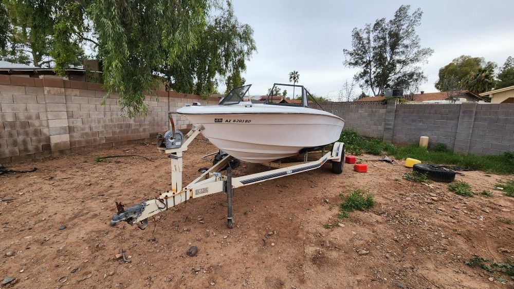 18 Ft Boat With Motor And Trailer