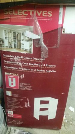 Closet maid shelf corner