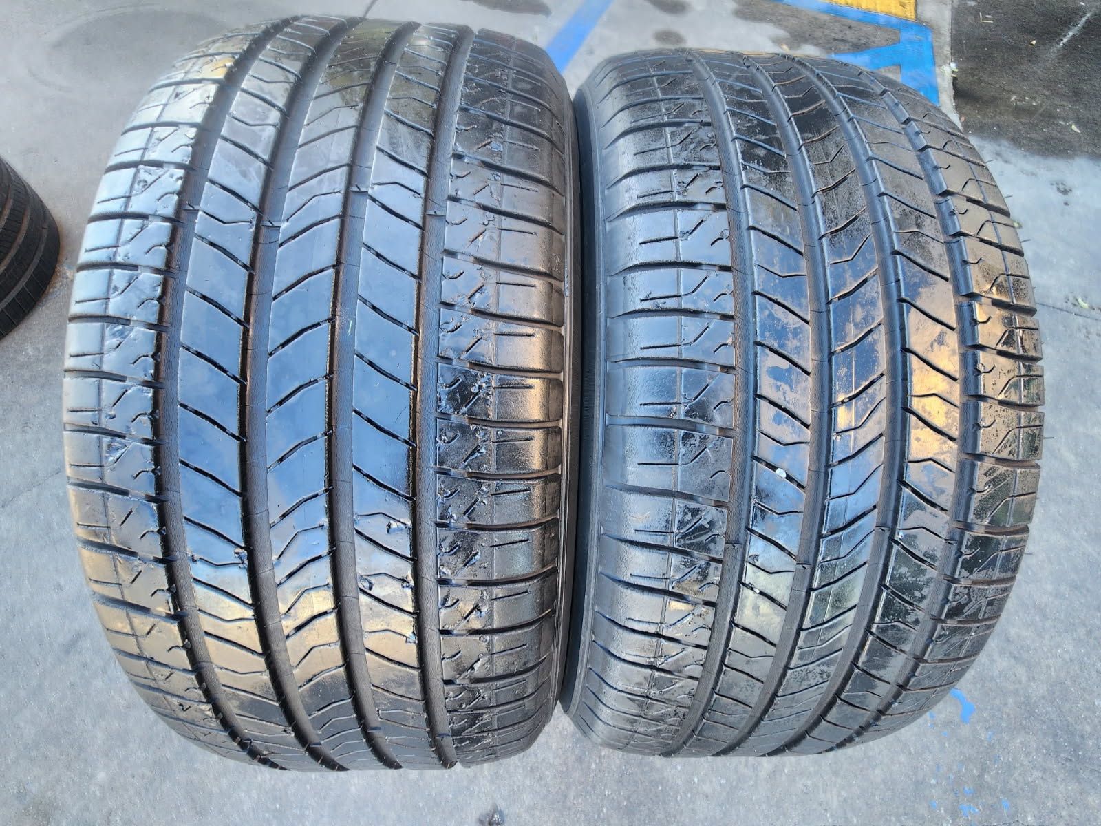 2 USED TIRES MICHELIN 235/50/17