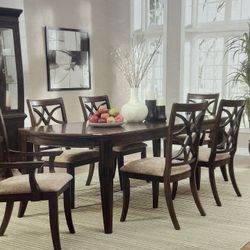 Luxury Dining Tables 