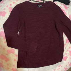 Medium Sweater/shirt