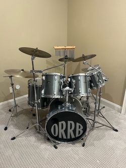 Vintage TAMA 7 Piece Drumset with ALL Zildjian Cymbal’s.
