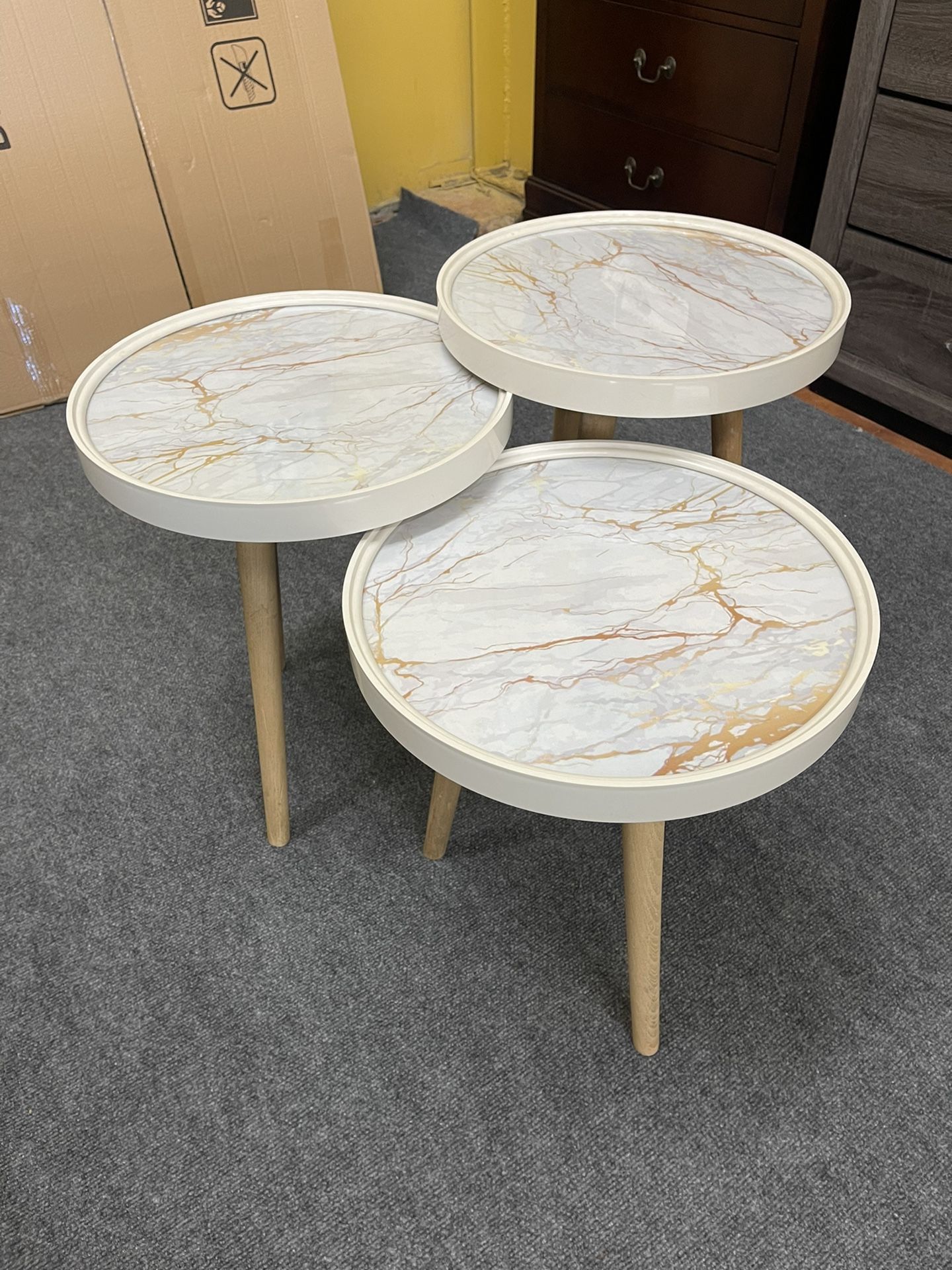 Brand New Coffee Table - Delivery And Financing Available