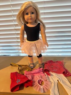 American Girl Doll Truly me and clothes bundle