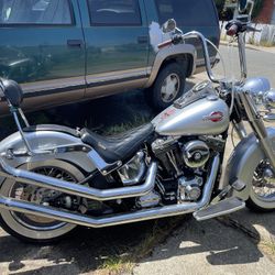 2010 Harley Davidson Softail Deluxe FLSTN