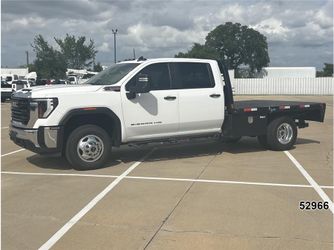 2024 GMC Sierra 3500HD Chassis