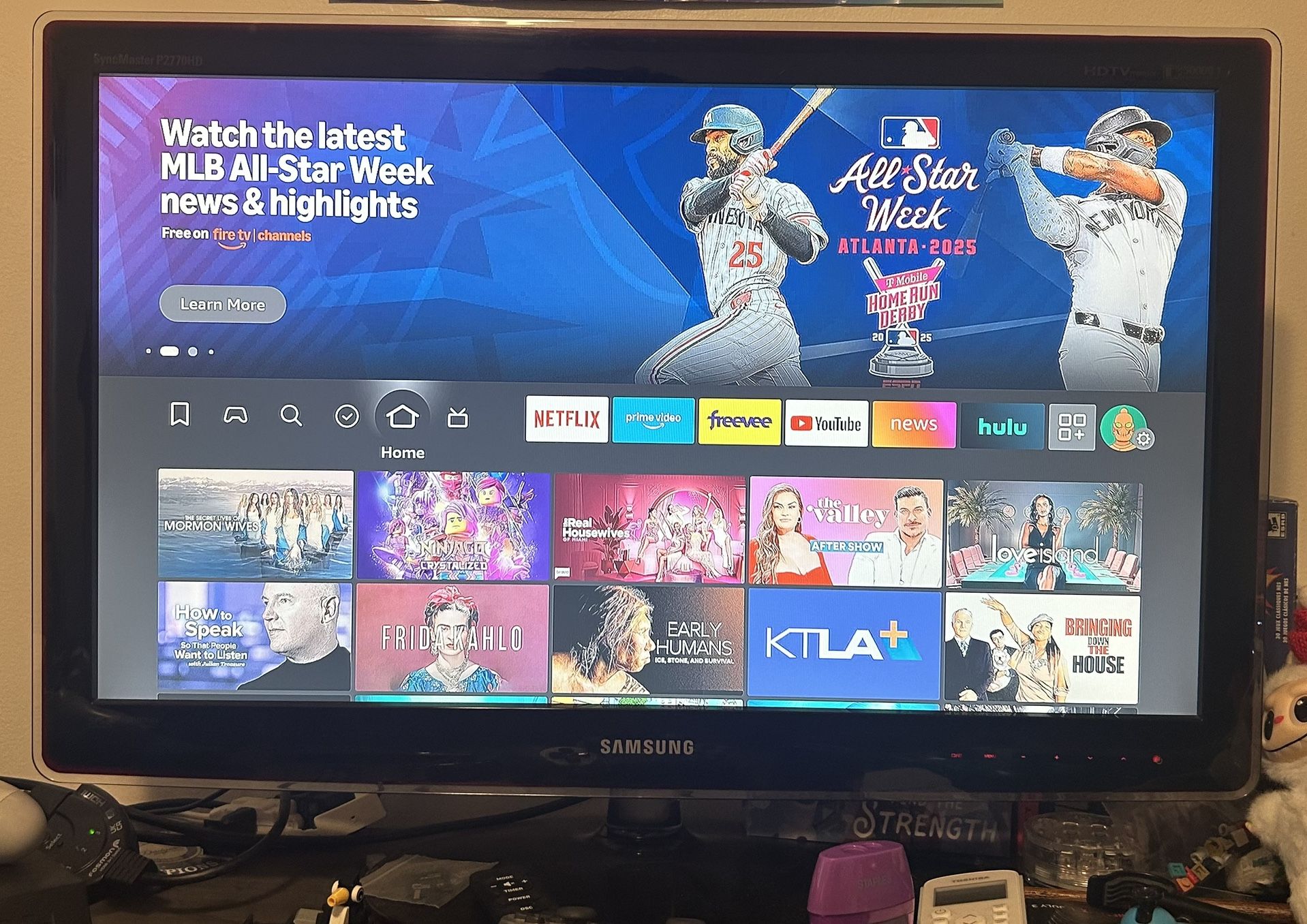 Samsung 27” Tv / PC Computer Monitor . HDMI, USB ,