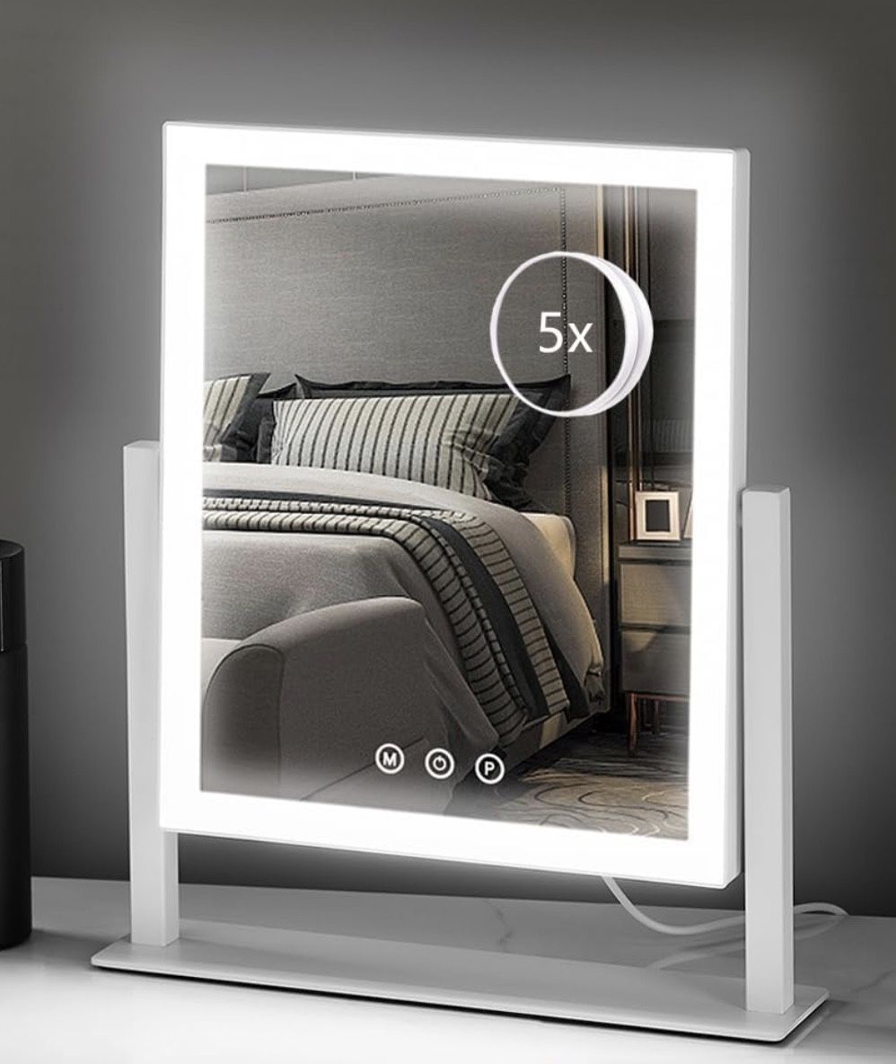 Lighted Makeup Vanity Mirror NEW