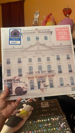 Melanie Martínez Récord 