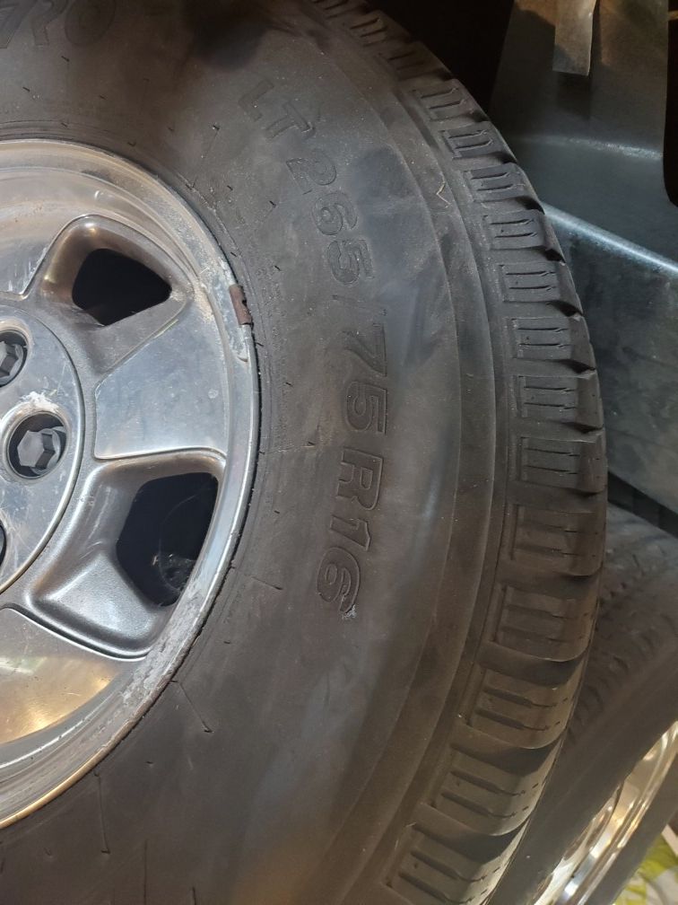 4 tires for sale  Came off Chevy Tahoe