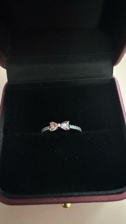 Pandora bow ring