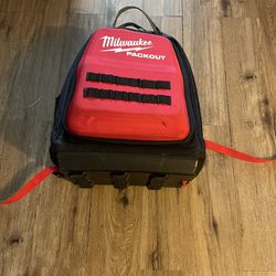 Milwaukee 15 in. PACKOUT Tool Backpack 🎒 Como Nueva 