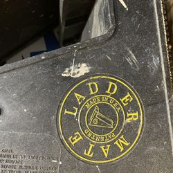 Ladder Mate Multi-Use Leveler