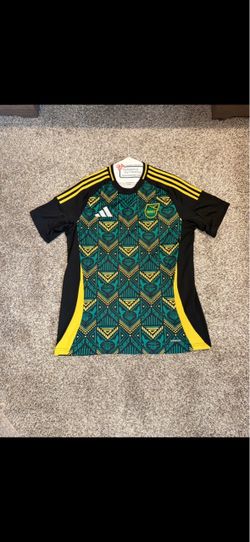 Assists Jamaica Men Size Large