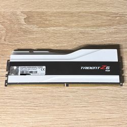 G.SKILL Trident Z5 RGB 32GB 6400 CL32 DDR5 RAM Matte White Desktop Memory OPEN TO TRADES