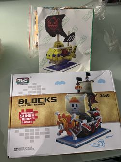 One piece sunny and law ship lego