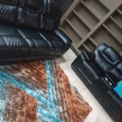 *Holiday Weekend Sale Event*---Santiago Black Leather Reclining 3 Piece Sets---Delivery And Easy Financing Available 👏