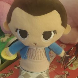 STRANGER THINGS ELEVEN PLUSHIE AND TSHIRT