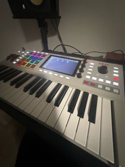 MPC 37 Key Akai