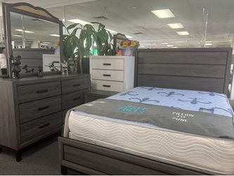 Gorgeous 5pc Bedroom Set Available Now Only $799 Comes in White ‼️