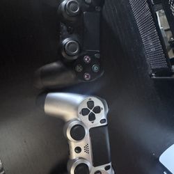 PS4 Controllers 