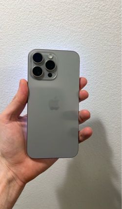 Apple iPhone 15 pro max 1TB Natural color 100% battery life unlock no sim restrictions AppleCare + warranty til 2028