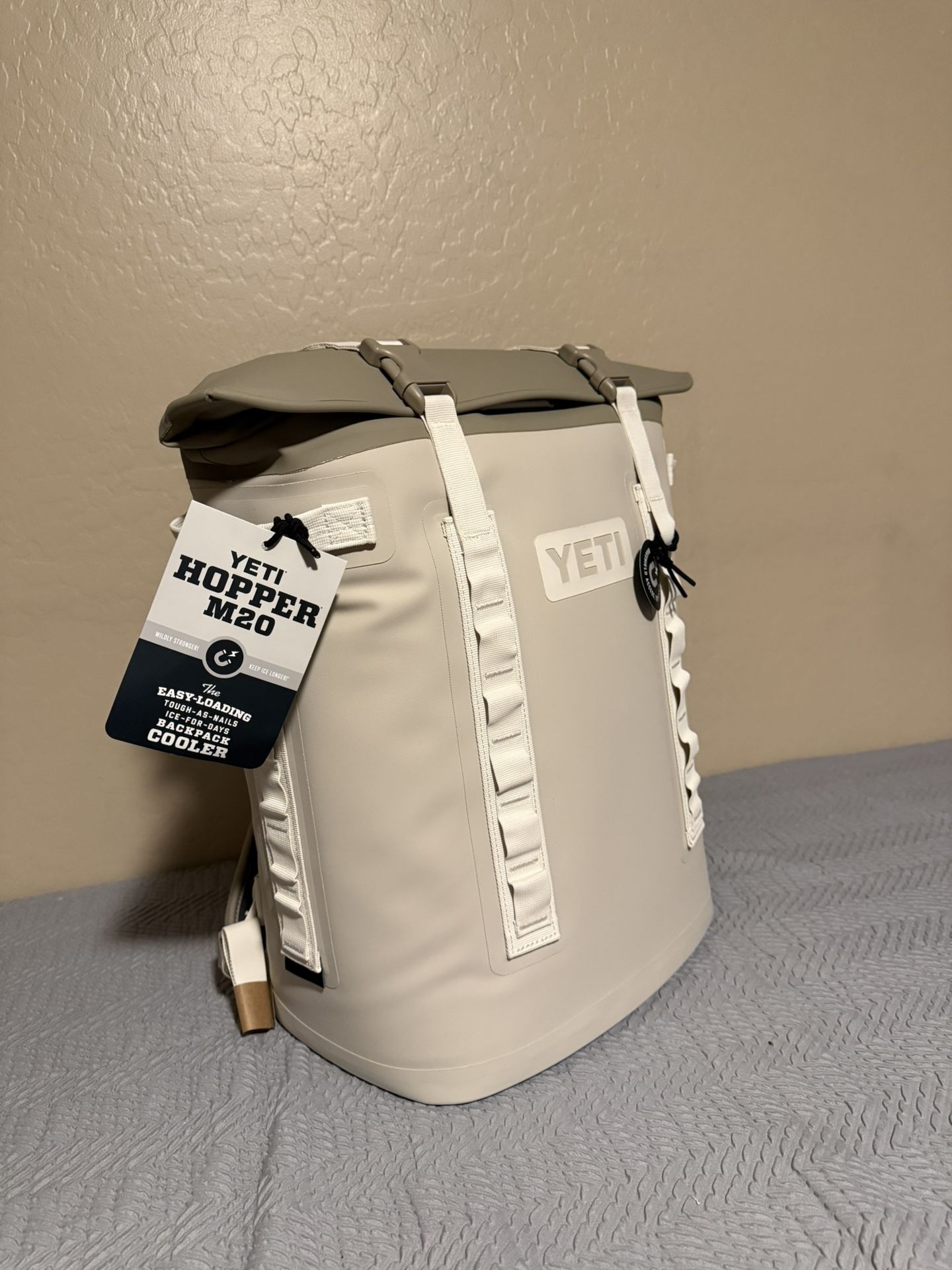   Yeti HOPPER M20 Backpack Cooler Soft-Sided Cape Taupe Brand New $250 Cash Only 