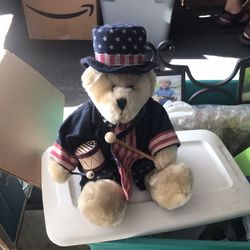 Sitting Teddy Bear 