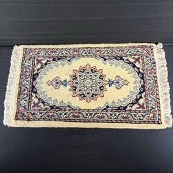 Persian Rug Hand Knotted Blue Medallion 2'x1' or 24"x15" or 40cm X 60cm