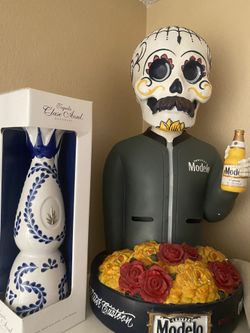 Skull 💀 Bobblehead Model Edition