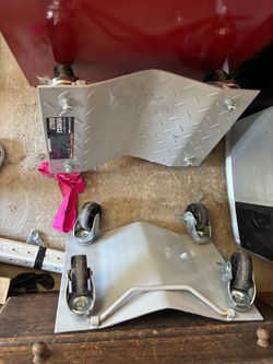 Vehicle wheel dollies
