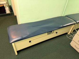 Chiropractic Roller Massage Table