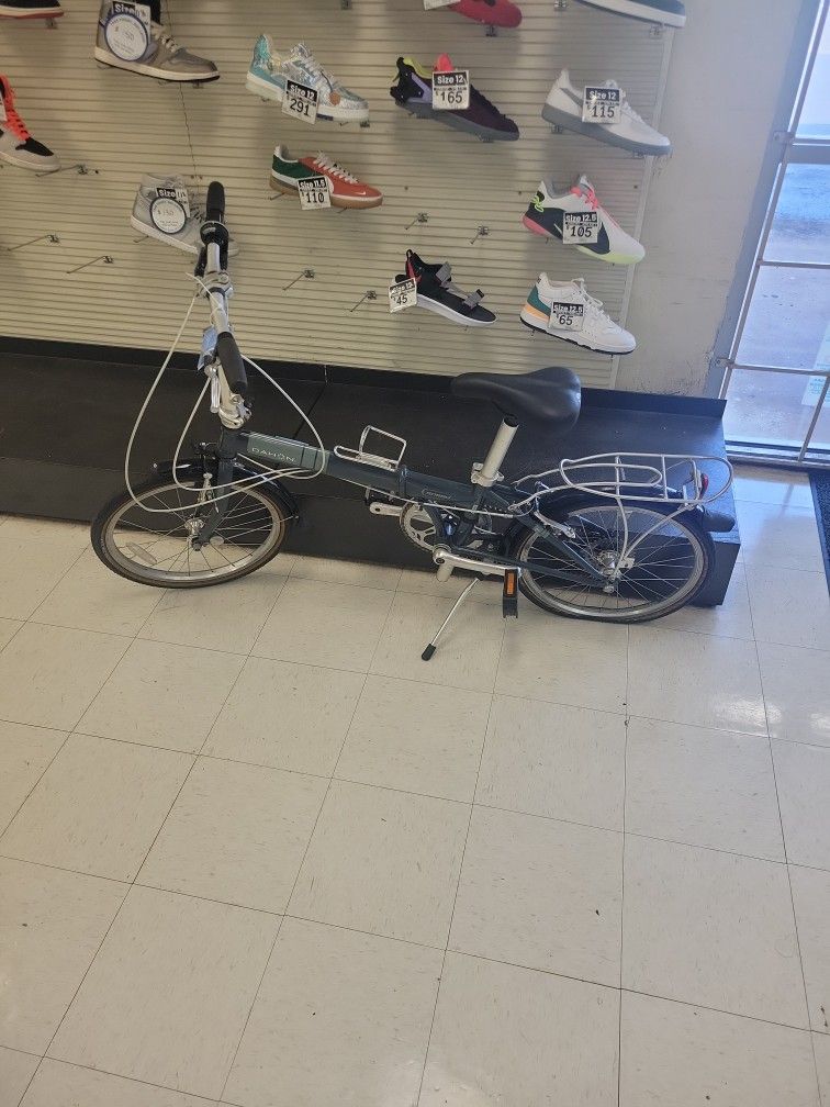 22" Dahon Speed Folding Bicycle Needs Work
