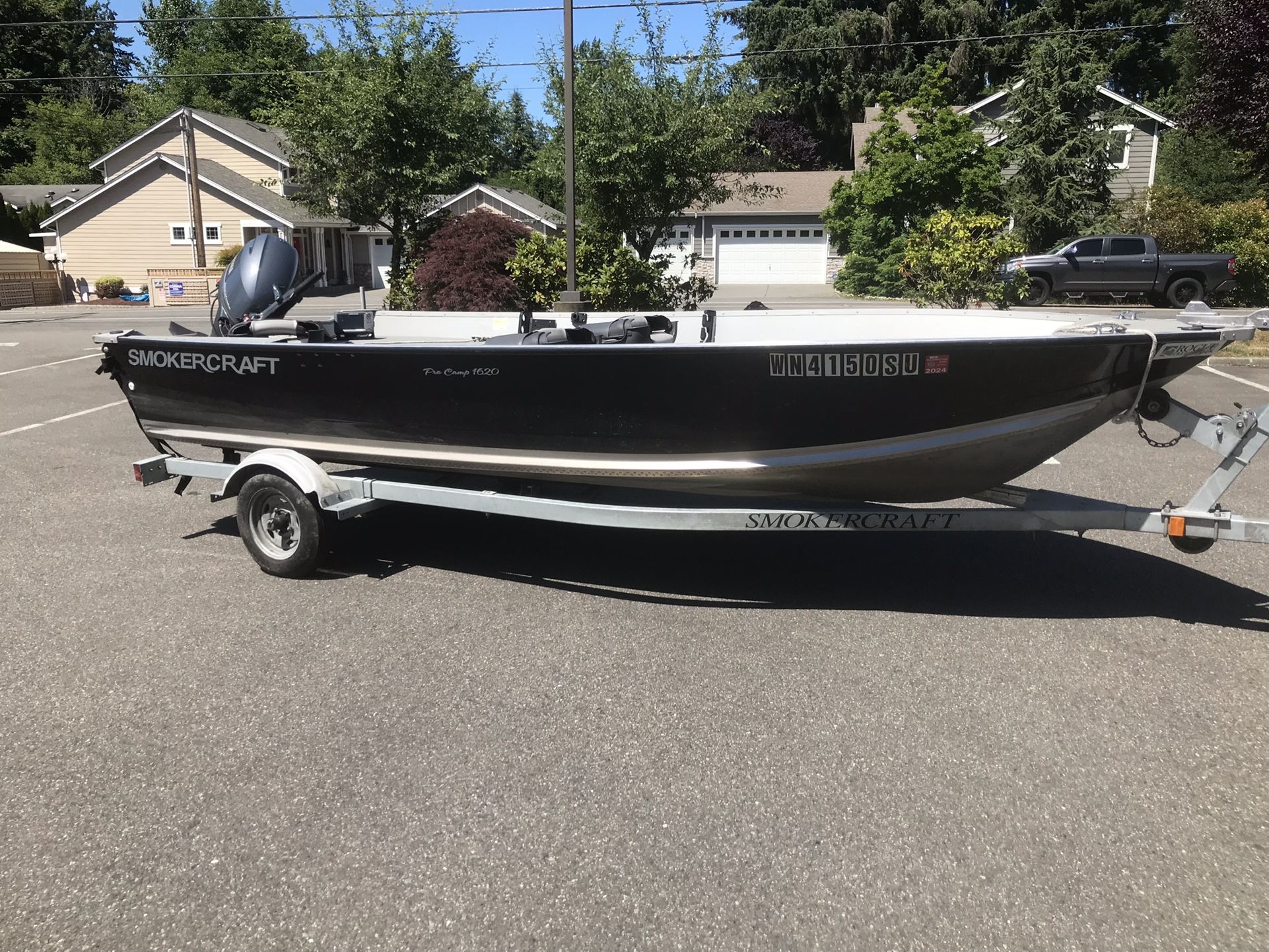 2015 Smokercraft 1620 Pro camp