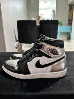 Air Jordan 1 Retro High OG SILVER TOE