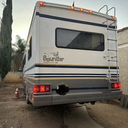 2000 Fleetwood Bounder