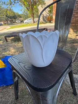 White Ceramic Tulip Flower Pot