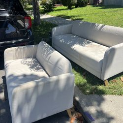 Free Couch 