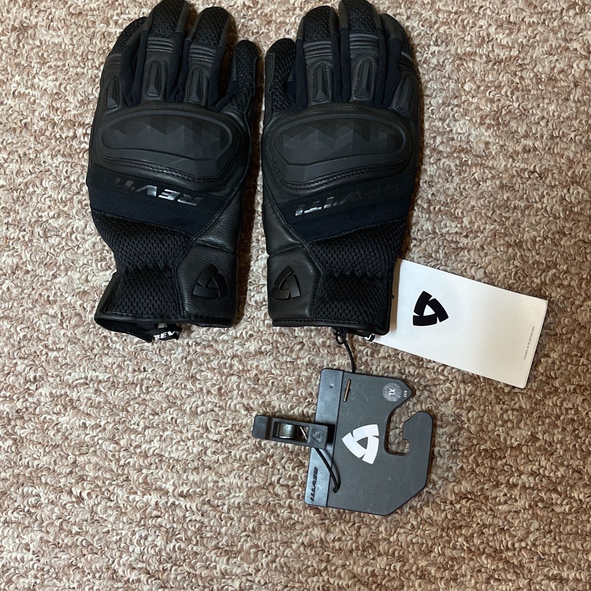 XL Rev’it Dirt 4  Motorcycle Gloves