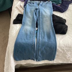 Levi Flare Jeans 