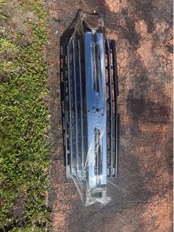 2019 -2021 Chevy Chevrolet Silverado 1500 Front Grill  Delantero