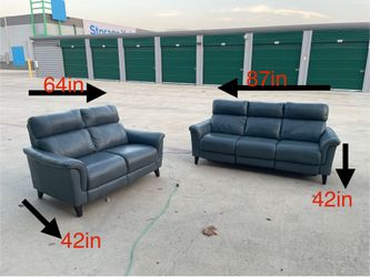 Blue Top-Grain Leather Power Reclining Couch With Loveseat Couch By RoomsToGo (DELIVERY AVAILABLE)