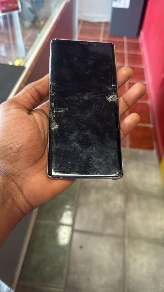 All iPhone and Samsung repair
