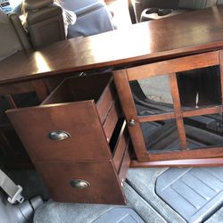 Wooden Tv Stand Up To 55” Good Conditions 