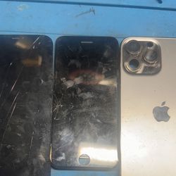 iPhone LCD Screen (R.E.P.A.I.R)