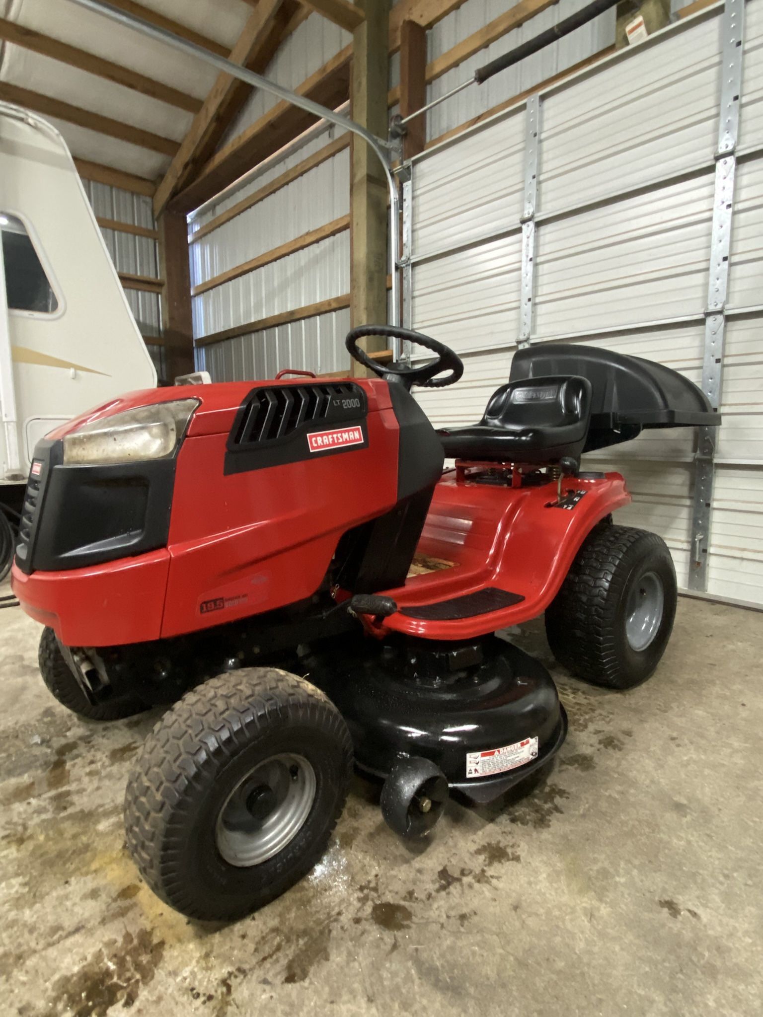 Craftsman LT2000 Mower Riding Lawnmower