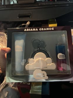 I Can Delivery Any Perfume Ariana Grande , Clouds