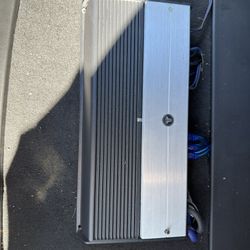 JL Audio Xd 1000 5v2 Amp